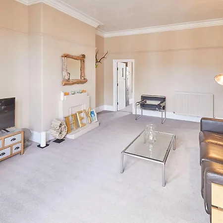 Host & - Time Out Apartman *